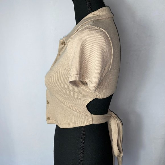 Active USA Brown Crop Top with Front Button Closure and Back Tie - Picture 2 of 5